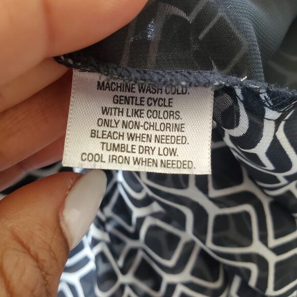 Style & Co. Women's Sheer Black & White Button Down Top L - Picture 7 of 7